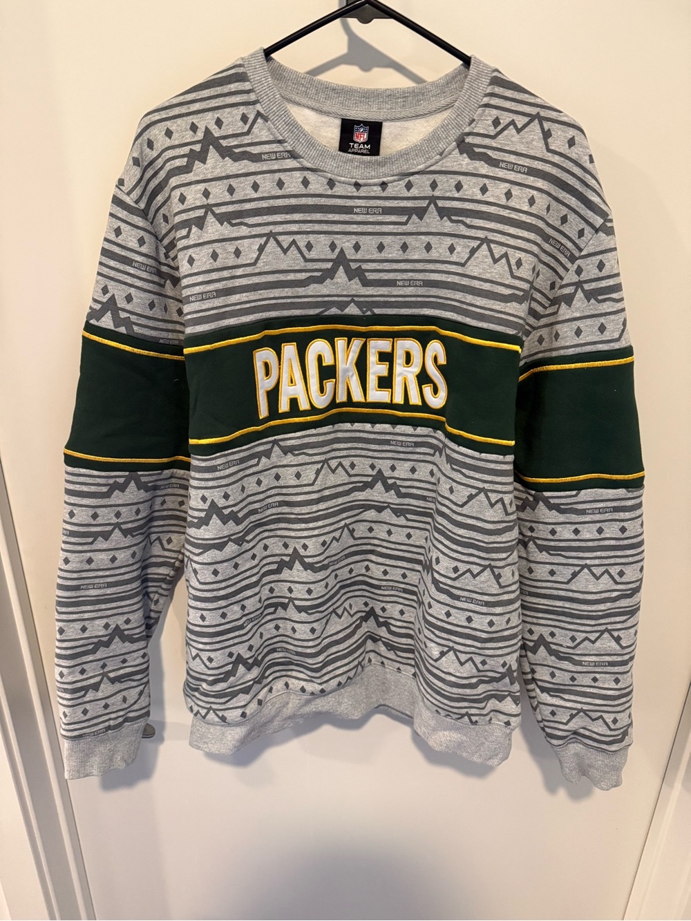 New Era Green, Gray and Yellow Packers Crewneck Sweater